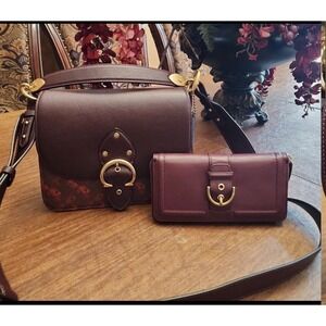 Coach Beat Shoulder Bag Horse and Carriage Print Pebble Leather & Free Wallet